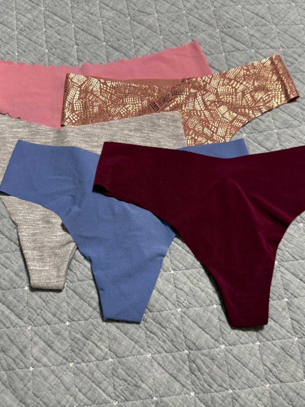 Victoria's Secret No-Show Thongs Size Large Lot of 5 NWT